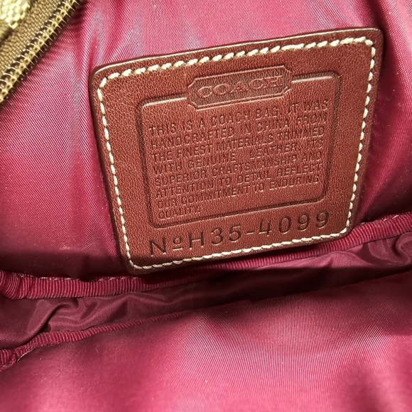 🔥SOLD 🔥Coach Vintage Jacquard Signature "C" Pink Suede Camera Crossbody Bag RARE - Picture 3 of 16
